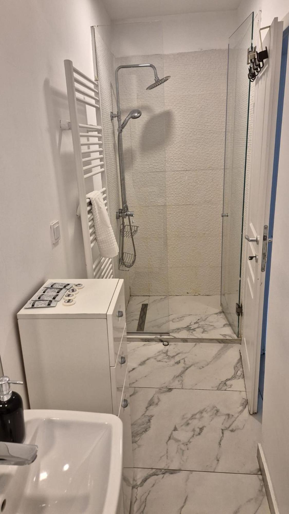 Aparthotel Arena Cluj Napoca Bagian luar foto