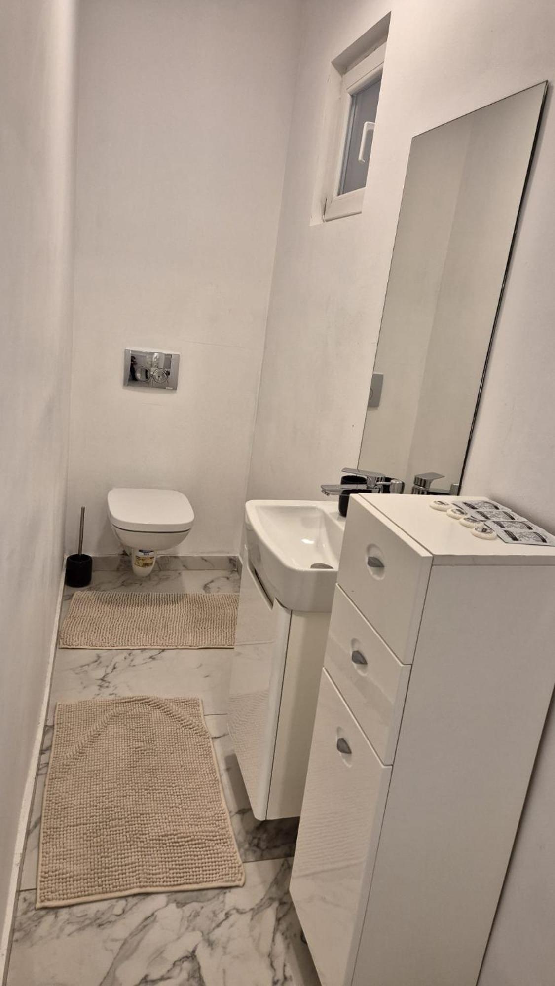 Aparthotel Arena Cluj Napoca Bagian luar foto